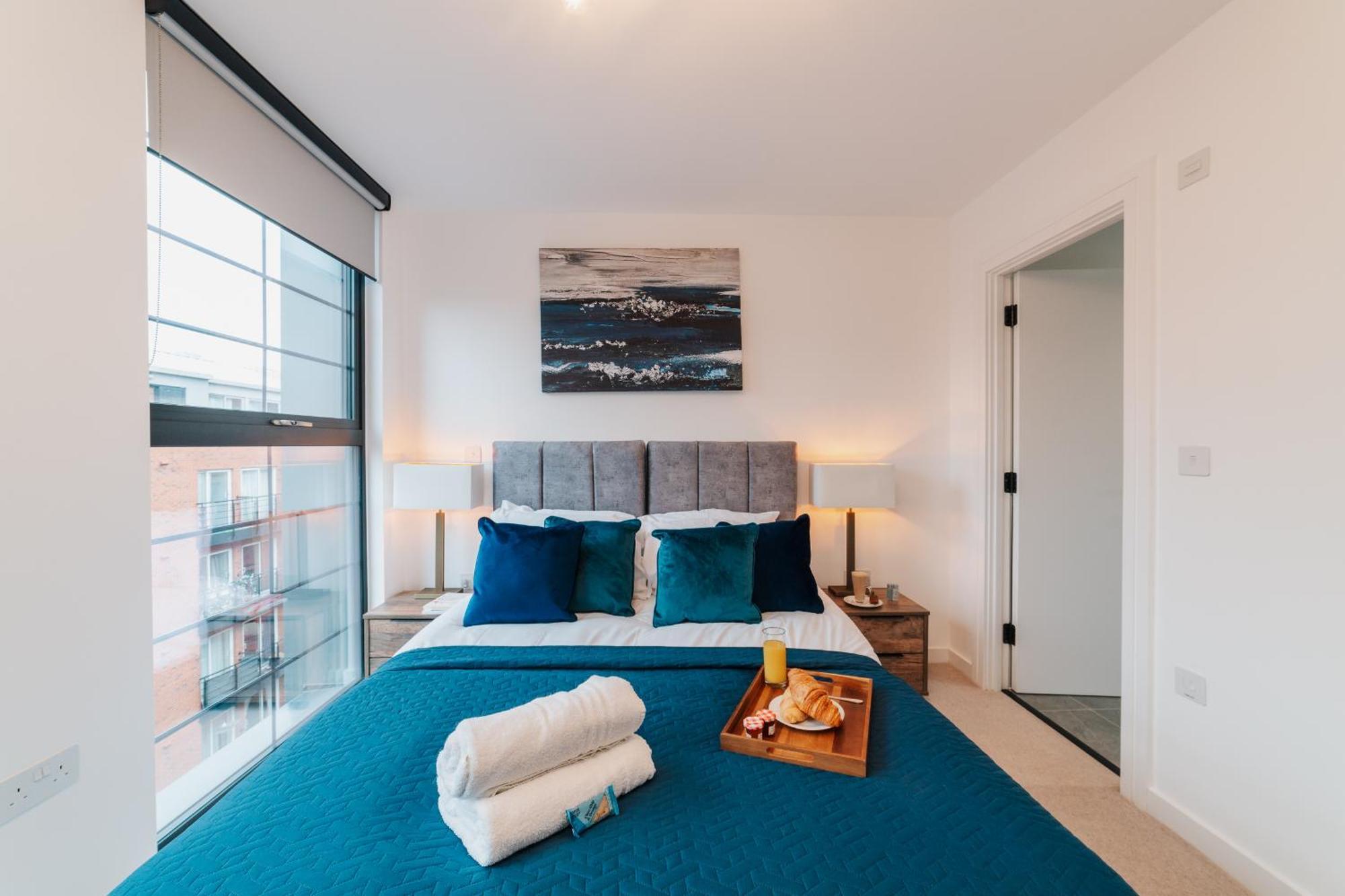 Luxury City & Canal View Stylish Pad, Family, Contractors, Fast Wifi バーミンガム エクステリア 写真